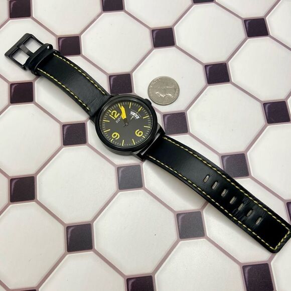 August Steiner Bold Black & Yellow Watch Leather Strap Contrast Stitching - Picture 8 of 16